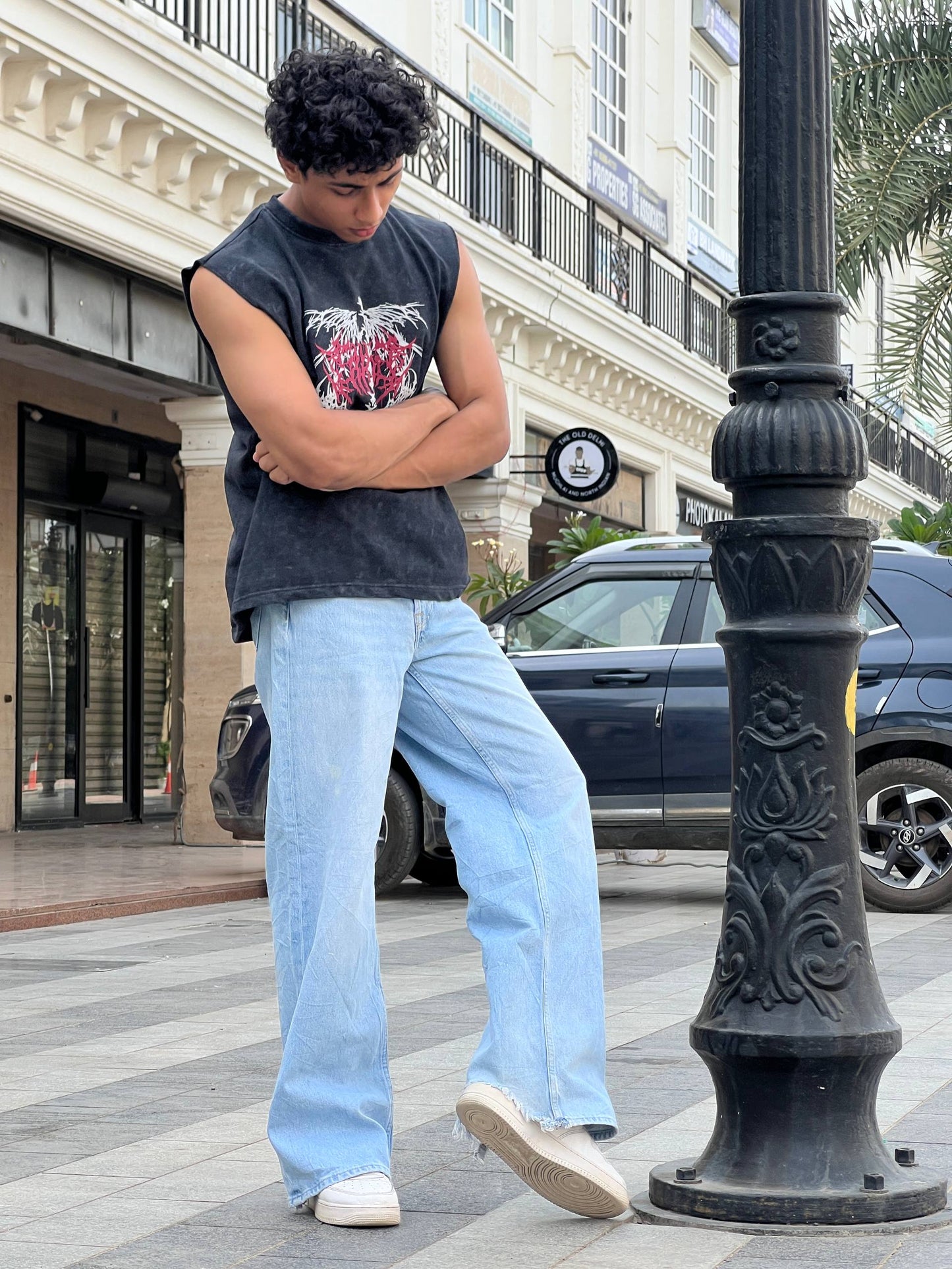 Glacier Wide-Leg Jeans – Light Blue