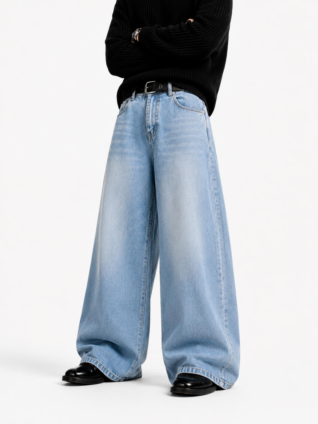 Oversized Wide-Leg Light Wash Denim Jeans