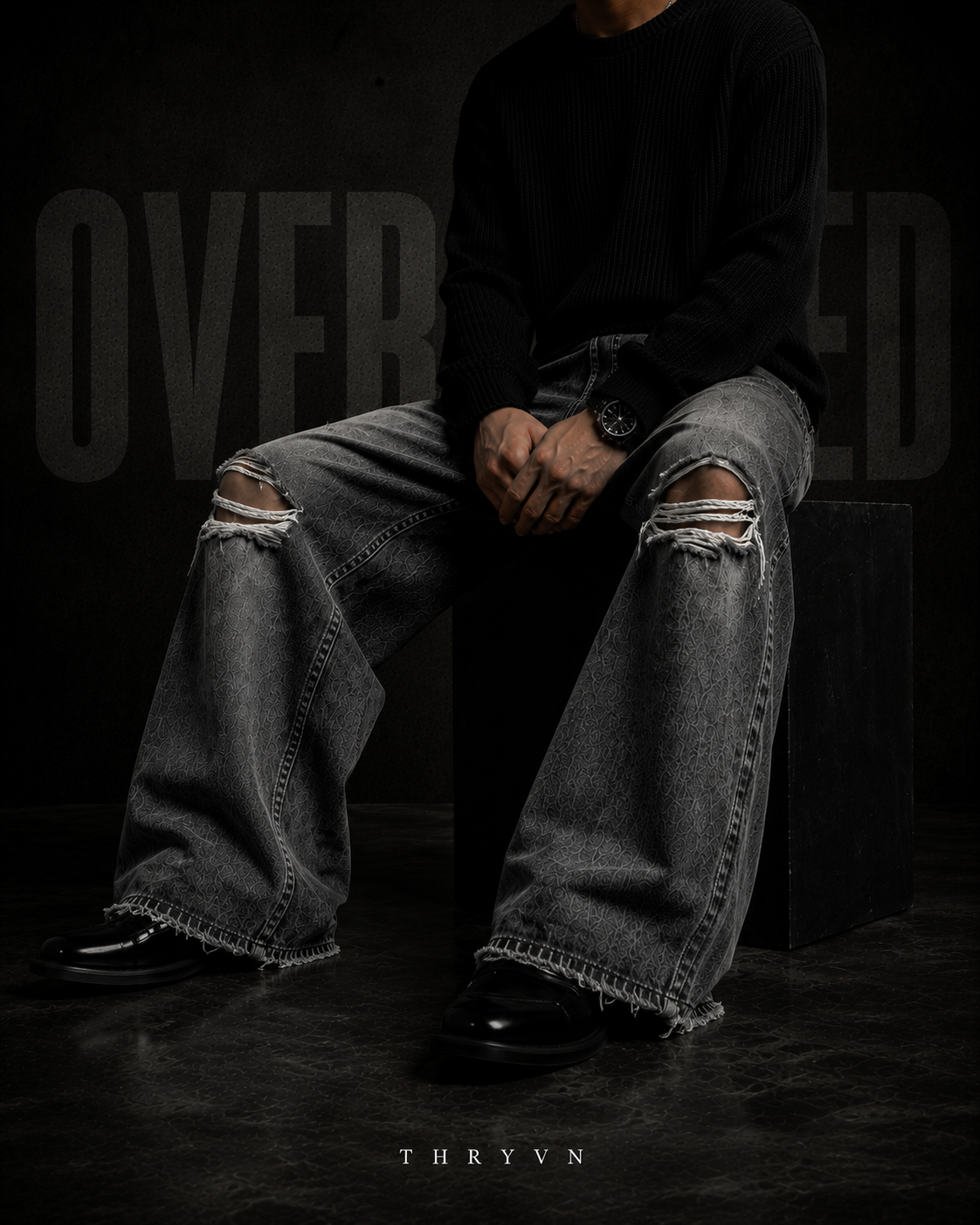 Distressed Baggy Jeans